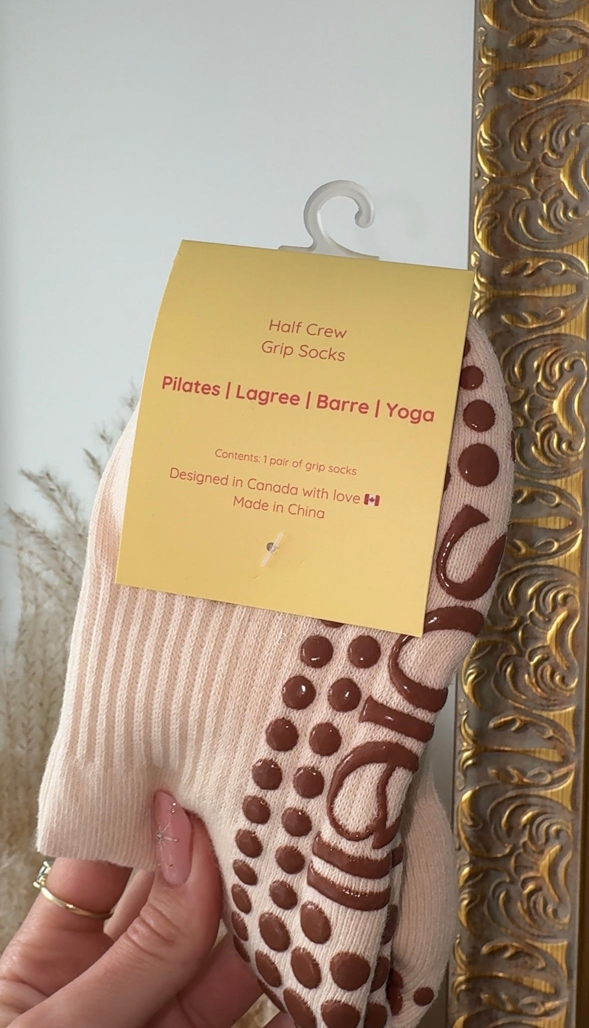 p’lattes & croissants grippy sock